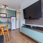 Akile Zyz Bela Vista