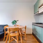 Akile Zyz Bela Vista